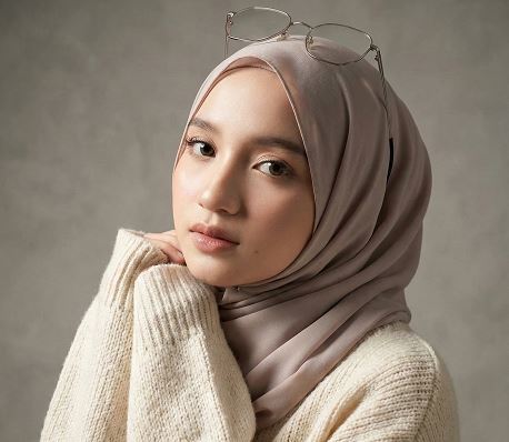 prompt ai wanita berhijab